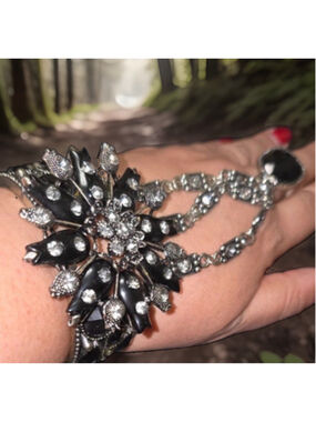 Black Rhinestone Gothic ArtDeco Boho Hand Chain Finger Slave Ring Bracelet Gypsy